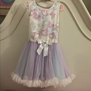 Girls dress